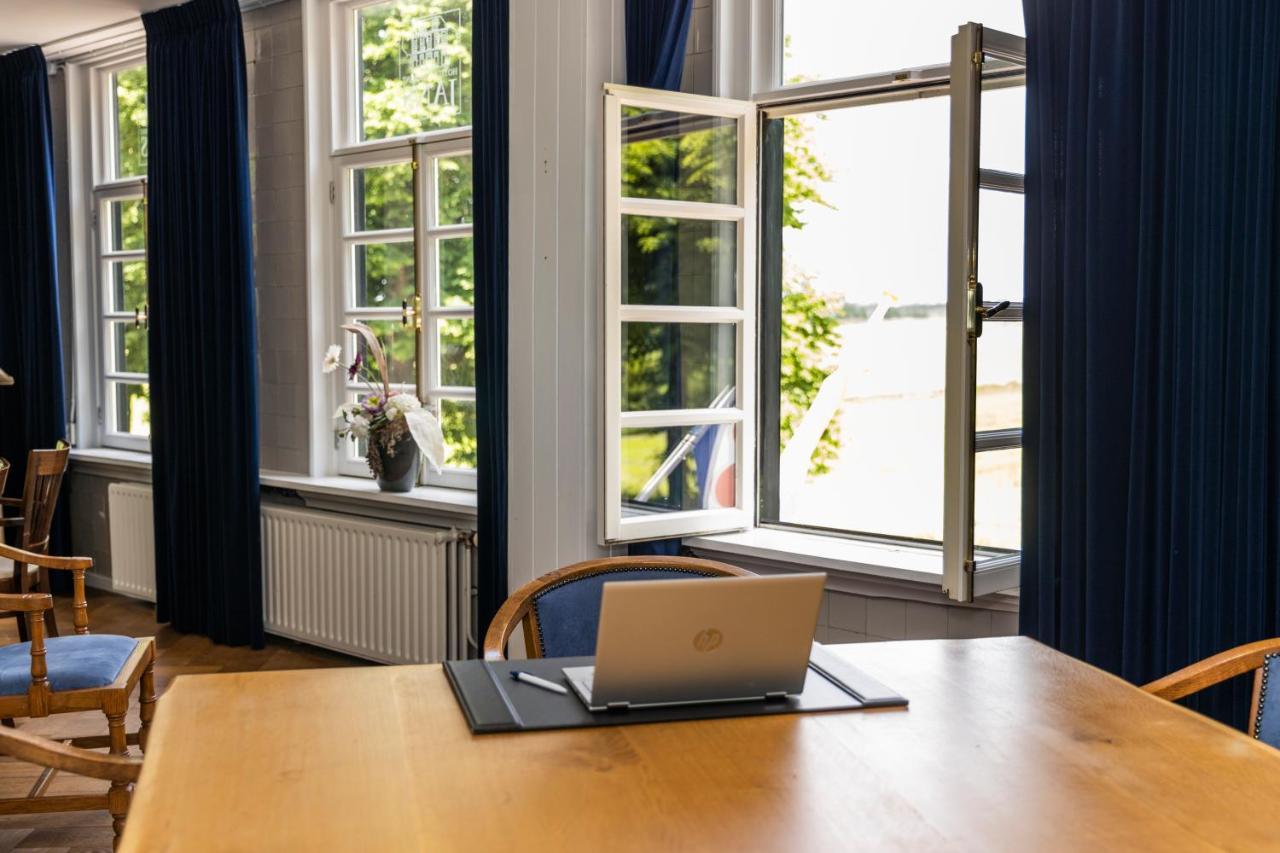 Hotel Jans Rijs Bagian luar foto