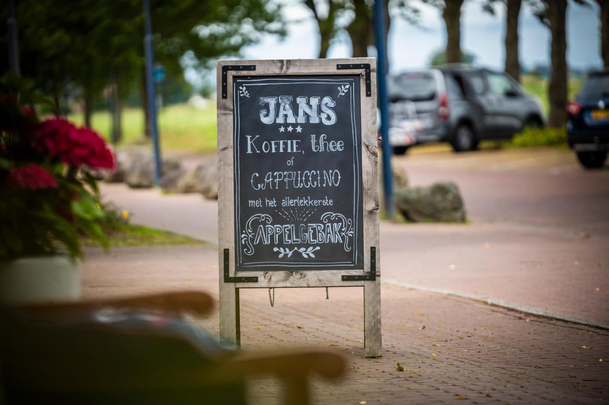 Hotel Jans Rijs Bagian luar foto