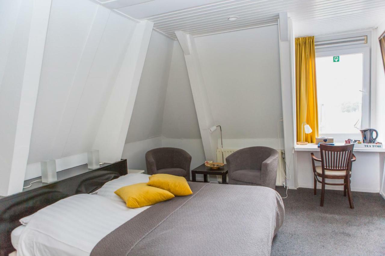 Hotel Jans Rijs Bagian luar foto